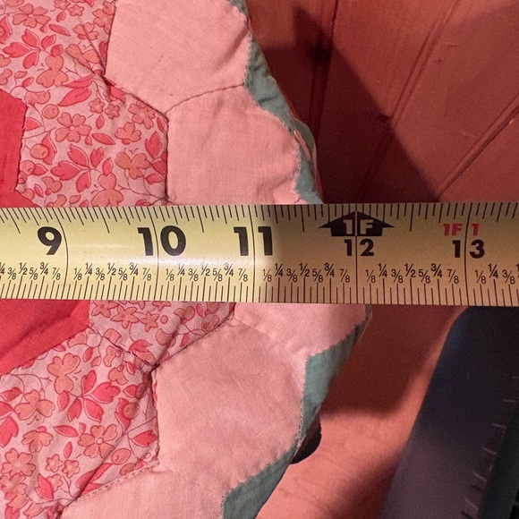 2 Handmade small throw pillows from an old quilt. Vintage - Picture 4 of 8